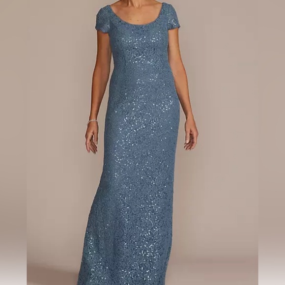 Oleg Cassini Dresses & Skirts - OLEG CASSINI
short sleeve sequin lace sheath gown